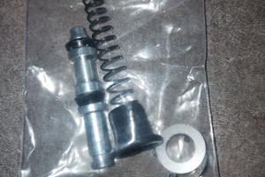 Kit riparazione pompa freno frizione 11mm