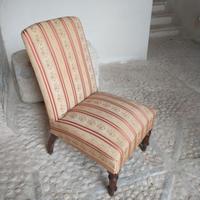 POLTRONCINE in stile imbottite n. 2 (con piede in