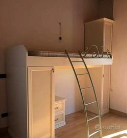 Camera da letto a ponte per ragazzo