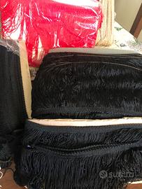 frangia di seta per abiti o tappezzeria