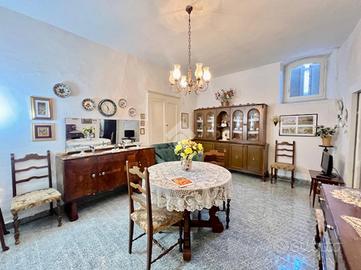 CASA INDIPENDENTE A MONTEFIASCONE