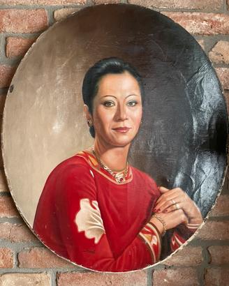 Stupendo Vecchio Ritratto realistico di donna