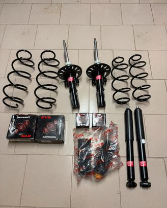 Kit ammortizzatori completo KYB