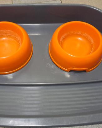 Porta ciotola/ciotole cibo gatti e cani