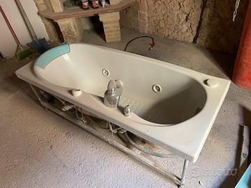 Vasca idromassaggio
