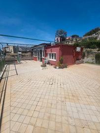 Pozzuoli Via Angelo Compagnone rif.210V