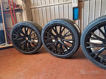 Cerchi  e gomme  bmw   da  r 20  doppia misura 