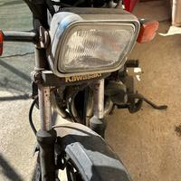 Moto kavasaki 4cilindri Z400