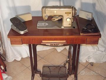 Macchina da cucire Pfaff anni 50 con mobile