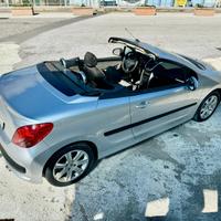 Peugeot 207 CC Feline 1.6 HDi 110 CV DA VETRINA