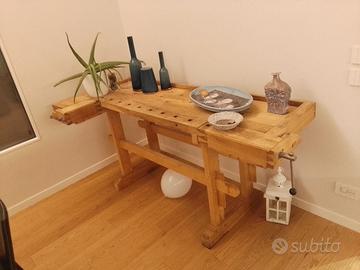 Banco falegname stile retro.