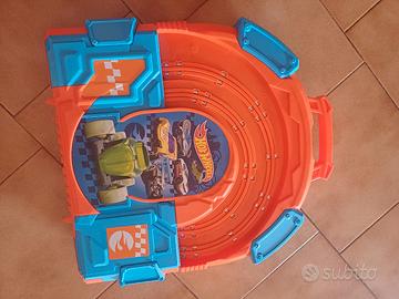 pista elettrica Hot Weels Slot Car a valigetta