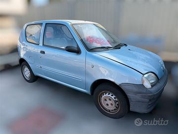 FIAT 600 PER RICAMBI