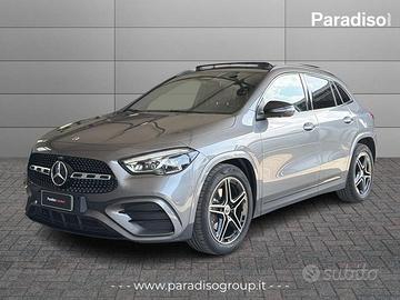 Mercedes-Benz GLA 200d - 2025 | 150CV - AMG L...