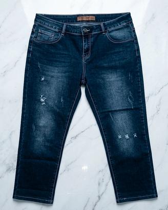 Jeans cropped slim fit scuri effetto strappato
