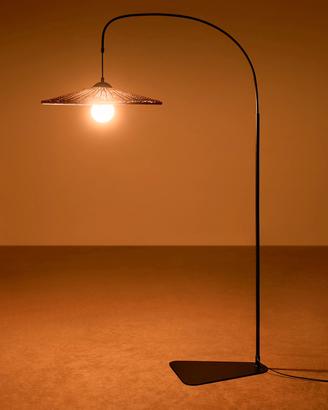 Lampada da terra in ferro Sopant