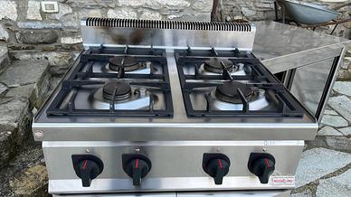 CUCINA PROFESSIONALE 4 fuochi