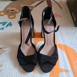 Sandali tacco Lora Ferres neri nuovi