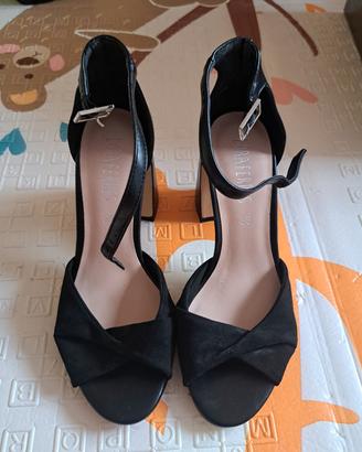 Sandali tacco Lora Ferres neri nuovi