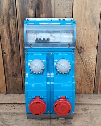 Quadro Palazzoli Ulysse , 2 prese da 380 V ,5 poli