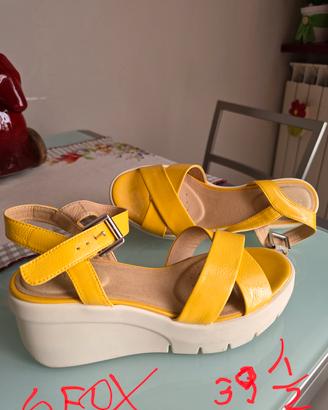 Scarpe praticamente nuove