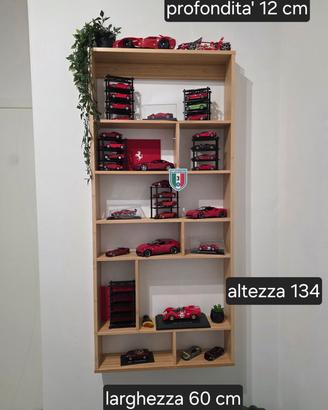 vetrina in legno per modellismo