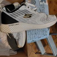 SKECHERS 39.5