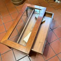 Tavolo da fumo con cassetto