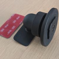 Supporto smartphone  adesivo cruscotto Quad Lock