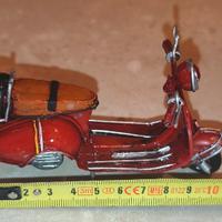 VESPA Modellino in ferro ARTIGIANALE da collezione