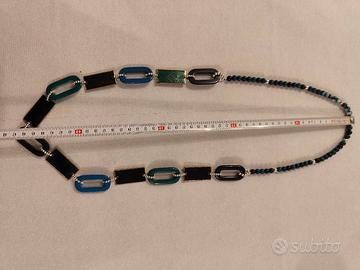 collana verde e blu