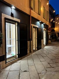 Centralisssimo negozio di pregio