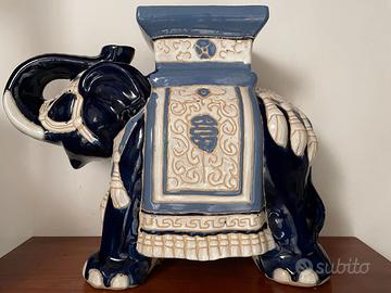 Sgabello/Supporto per Piante Elefante in Ceramica