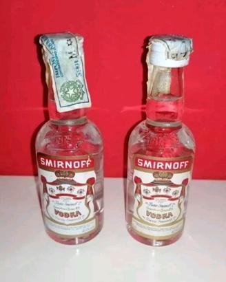 Bottiglie mignon vodka dry gin genepy cognac