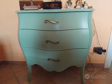 cassettiera con tre cassetti bombata