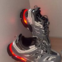 balelnciaga track led