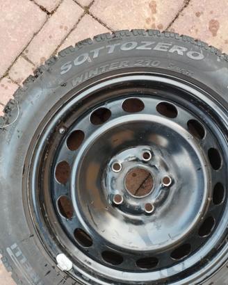4 cerchi perfetti 5 fori per VW AUDI SEAT + gomme