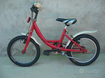 Bici bambino rossa con rotelle