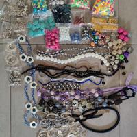 perle, fili,oggetti e collane 