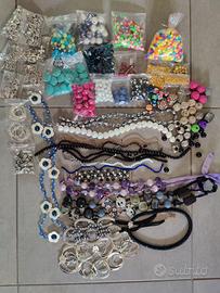 perle, fili,oggetti e collane 