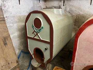 Botti in cemento per vino