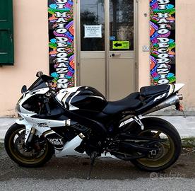 🏍️ Yamaha R1 1000 – 2005 – 202 CV – 8.000€