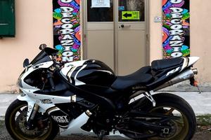 🏍️ Yamaha R1 1000 – 2005 – 202 CV – 8.000€