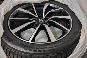 Cerchi in lega per Rav4