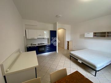 MONOLOCALE A MASSA LOMBARDA