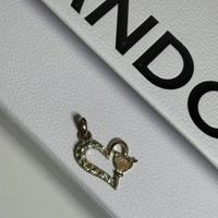 Charm Pandora ciondolo oro con pietre zirconi