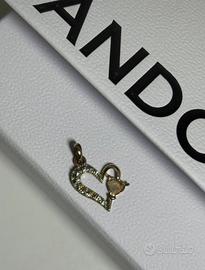 Charm Pandora ciondolo oro con pietre zirconi