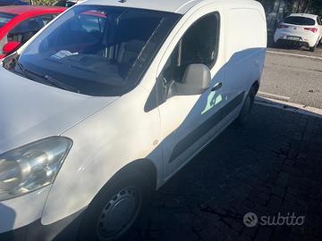 PEUGEOT PARTNER 2009