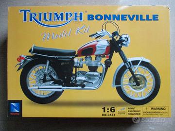 Triumph Bonneville Scala 1:6 Model Kit NewRay - Collezionismo In vendita a  Roma