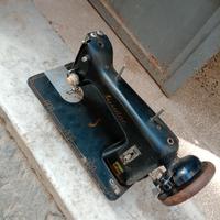 arredamento macchina da cucire 